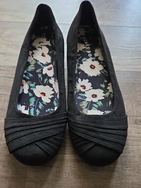 Rocket Dog Black Ballet Flats with Floral Insole
